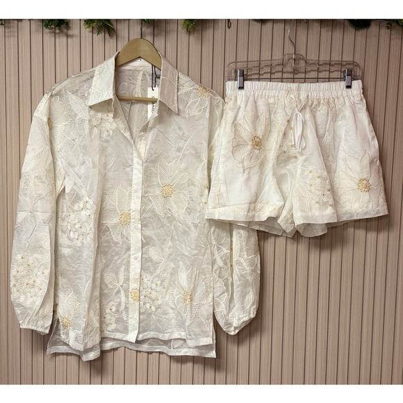 Commense Semi-Sheer Floral Shorts Set White Women’s Size M - Picture 2 of 14